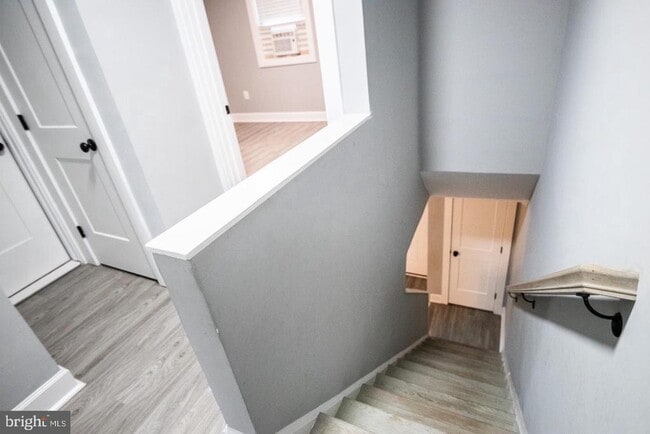 Building Photo - 138 Dale St