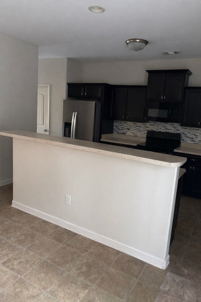 Building Photo - 118 Great Oak Way