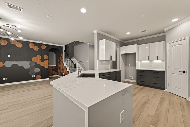 Building Photo - 8003 Grove Sky Ct