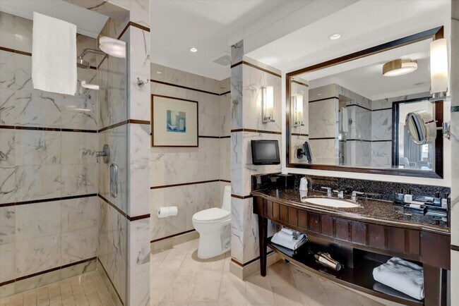 Building Photo - 4391 Collins Ave