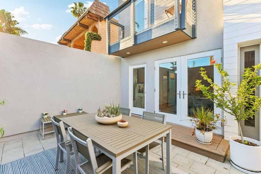 Building Photo - 665 Washington Blvd