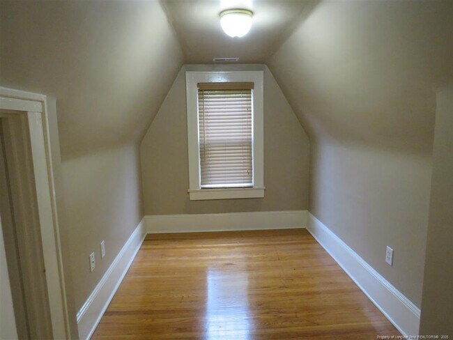Building Photo - 202 Peach Tree St