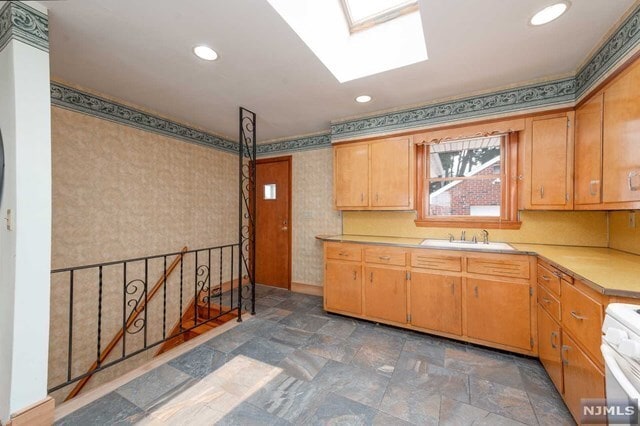 Building Photo - 21 Wickers St