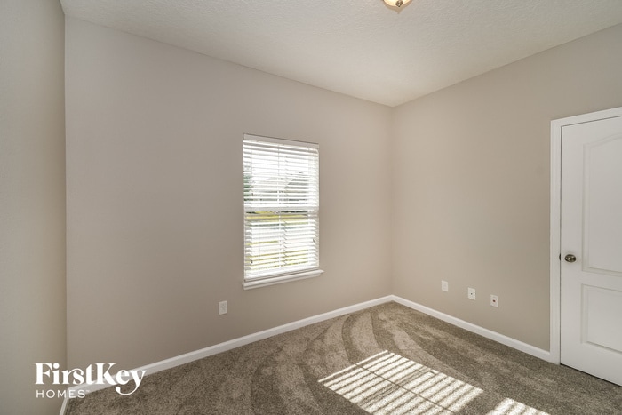 Building Photo - 10143 Dogwood Creek Dr