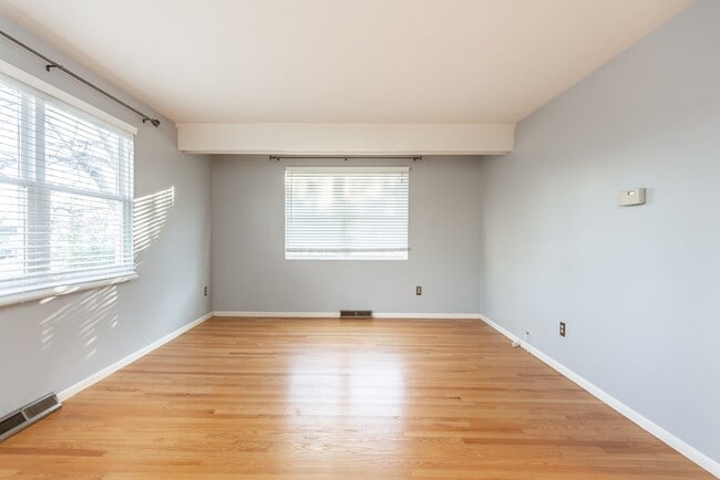 Building Photo - 9 Quincy Way