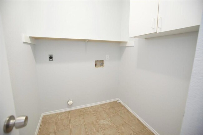 Building Photo - 1314 Garden Path Dr