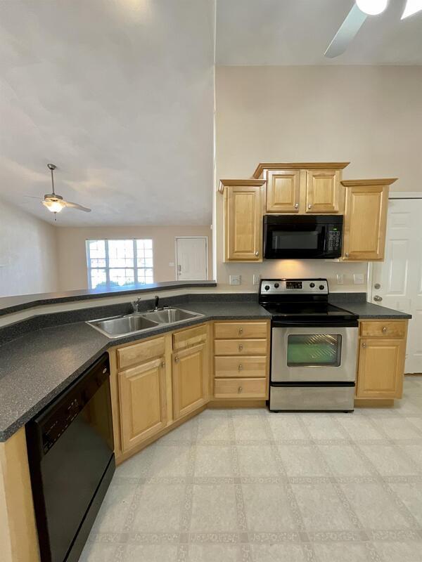Building Photo - 1511 English Pine Ln