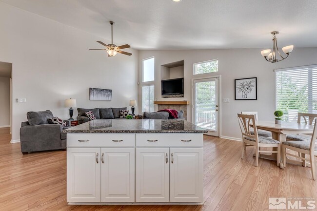 Building Photo - 4791 Mesa Meadows Dr