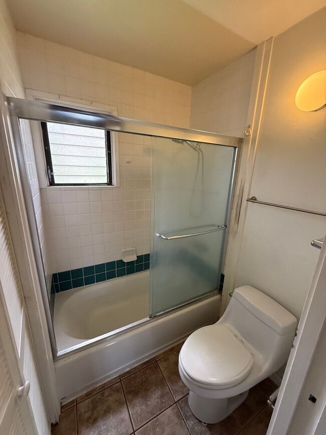 Building Photo - Furnished Studio with Lanai at Kona Bali Kai