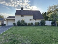 Building Photo - 55 Acre Ln