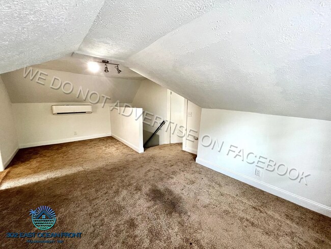 Building Photo - Amazing 4 bedroom / 1 bathroom home available!