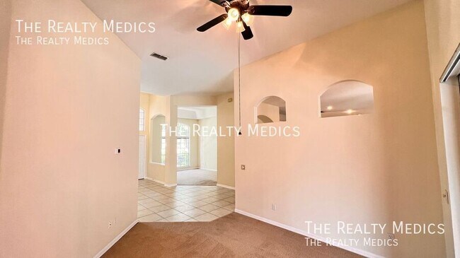 Building Photo - 7823 Fernleaf Dr