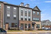 Building Photo - 646 Lakemont Dr