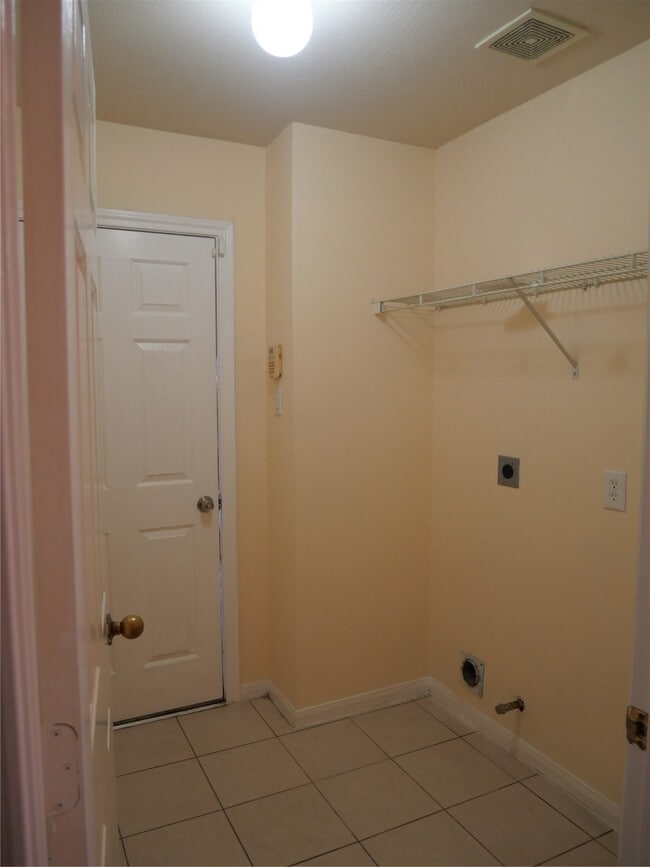 Building Photo - 2311 Flint Brook Ct