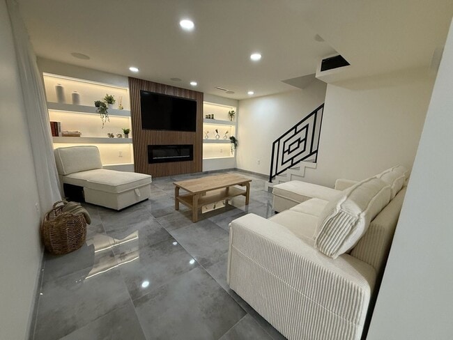 Building Photo - 5912 Harvest Hill Rd