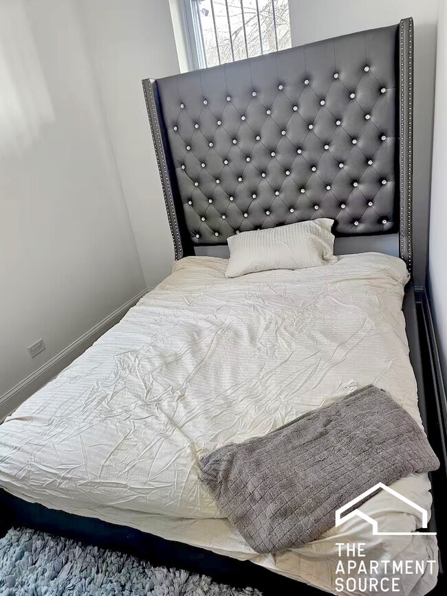 Building Photo - 2937 W Jackson Blvd