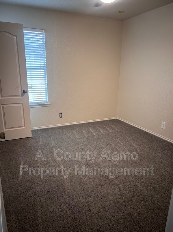 Building Photo - 7431 Cedar Farm