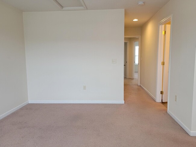 Building Photo - 137 Mount Olive Ln