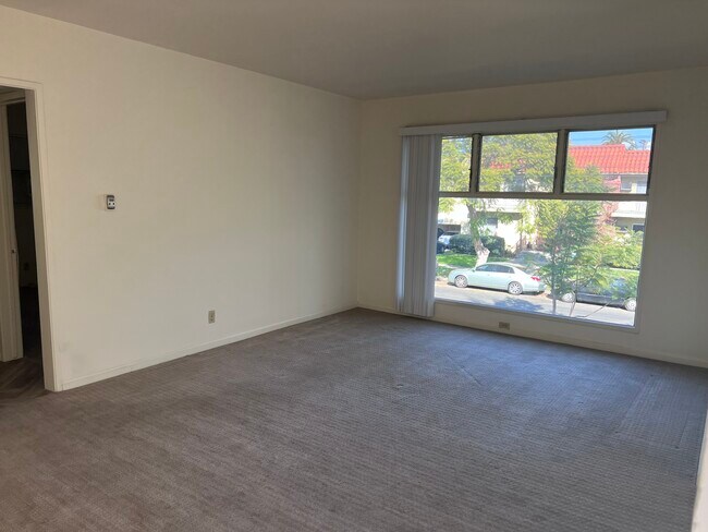 Living Room - 3751 Midvale Ave