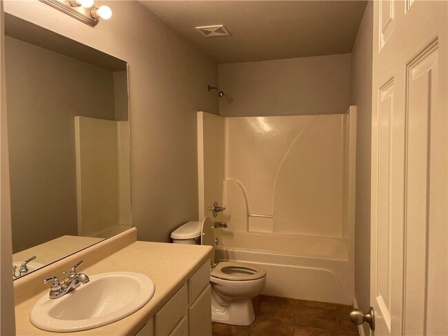 Building Photo - 279 Graystone Cir