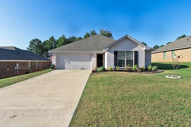 Primary Photo - Prattville Rental available now!