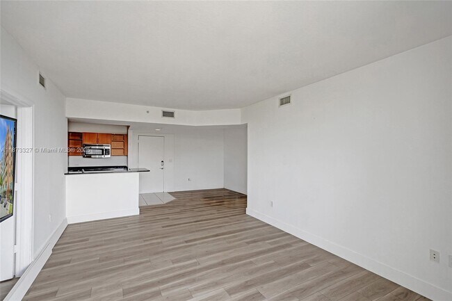 Building Photo - 2775 NE 187th St