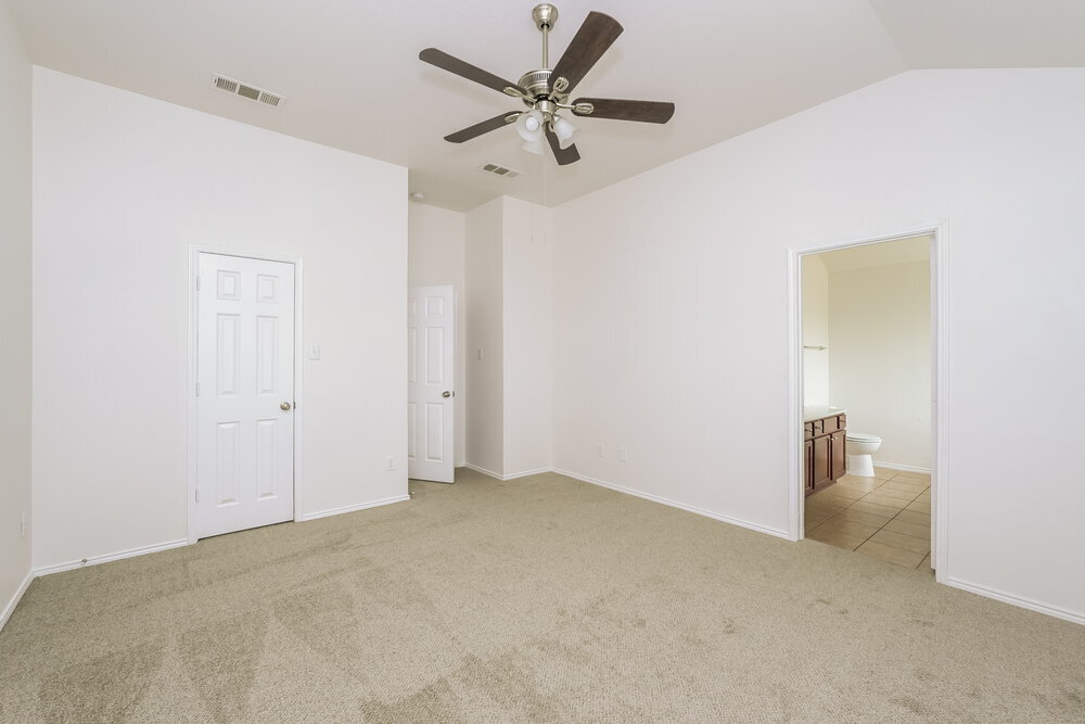 Building Photo - 16301 Severn Ln