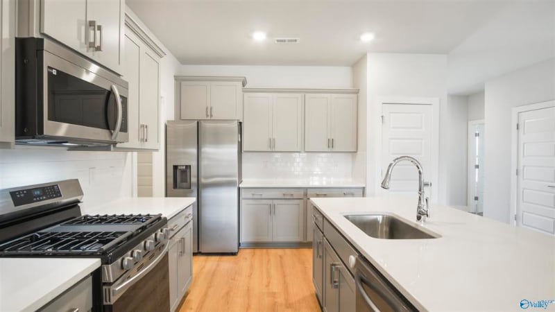 Building Photo - 14801 Demarie Ln