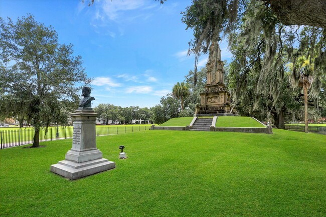 Forsyth Park, Monuments - 716 Barnard St