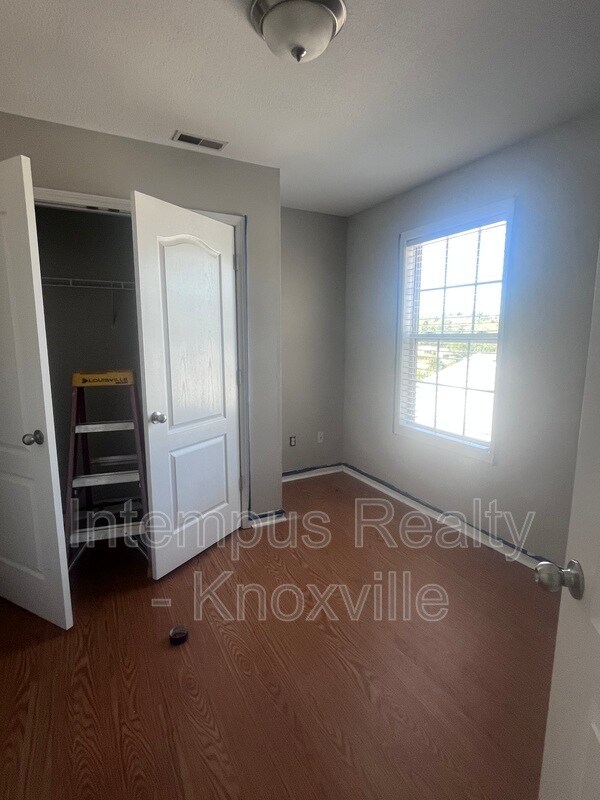 Building Photo - 413 Bowers Park Cir