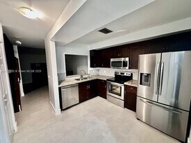 Building Photo - 4245 S Pine Island Rd