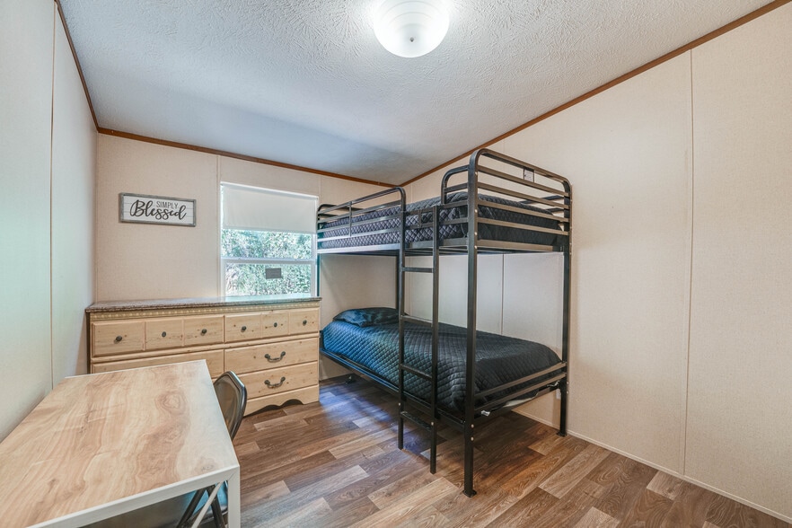 4th BR - 1500 Gulley River Rd