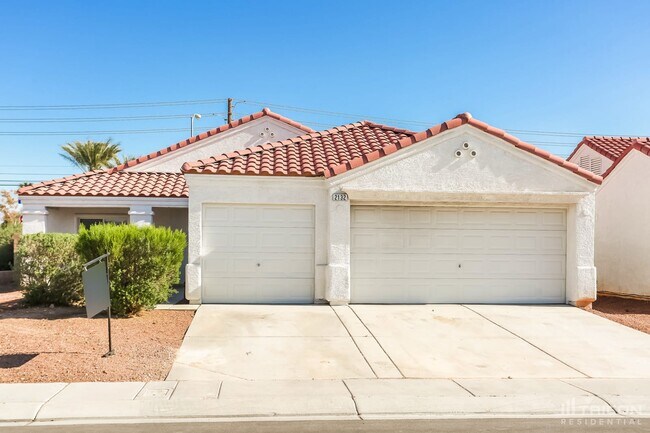 Primary Photo - 2132 Meadow Green Ave