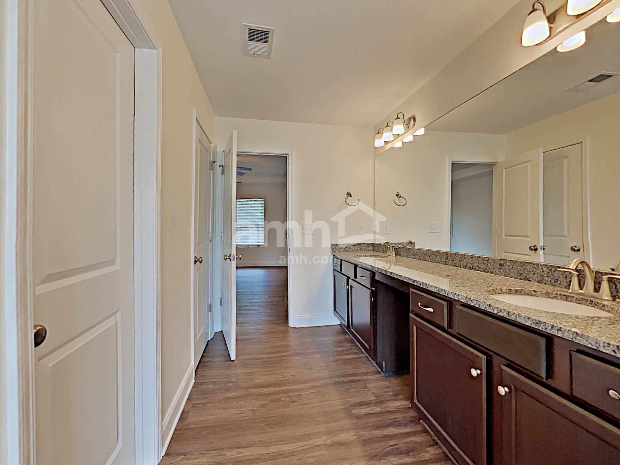 Building Photo - 1009 Merlot Ct