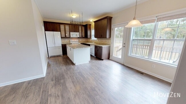 Building Photo - 2916 Hayward Ct