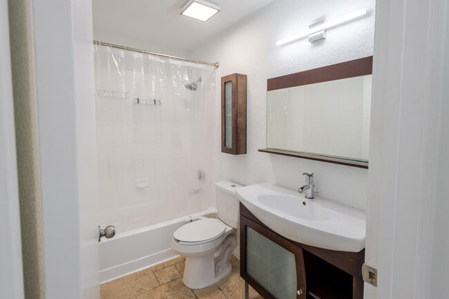 Building Photo - 23157 Bentley Pl