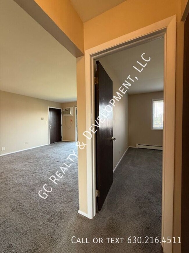 Building Photo - 3456 Salem Walk