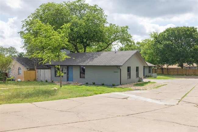 Primary Photo - 10007 Quail Valley Blvd