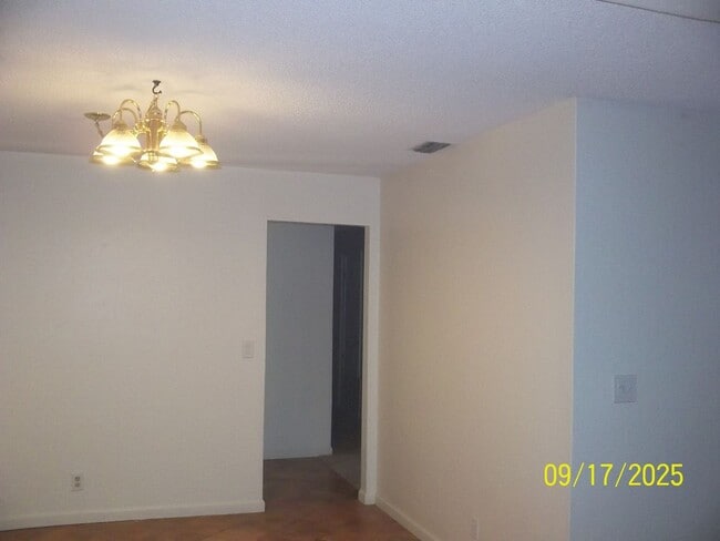 Building Photo - Wonderful Citrus Heights home