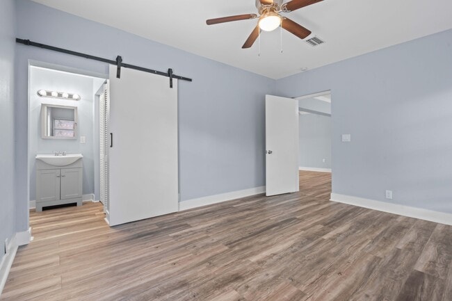 Building Photo - 2192 Belmar Dr