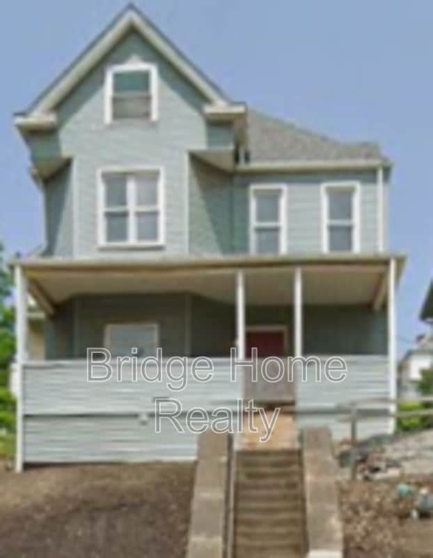 Building Photo - 424 W 7th Ave
