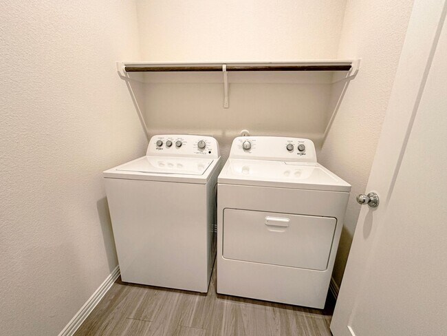 Building Photo - *NEW CONSTRUCTION* 3-Bedroom 2-Bathroom House In Lorena!