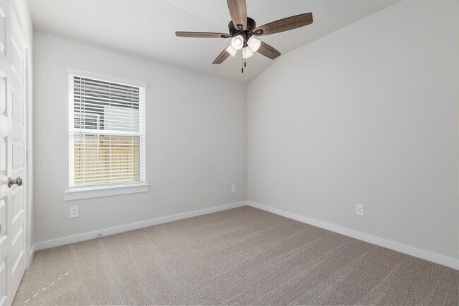 Building Photo - 16691 Sterling Clf St