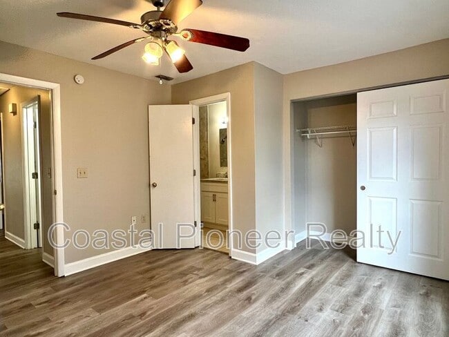 Building Photo - 1413 Thistledown Dr