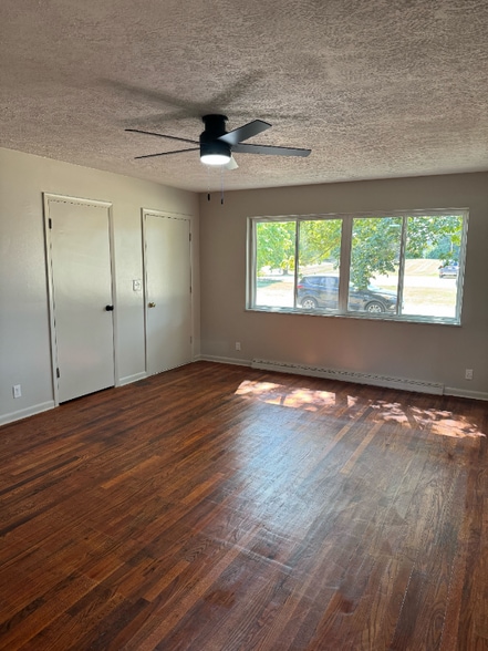 Building Photo - 12-14 Grove Ct