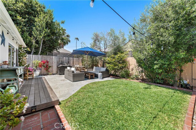 Building Photo - 1016 Catalina St