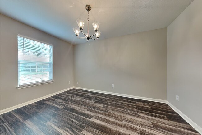 Building Photo - 10208 Red Fern Ct