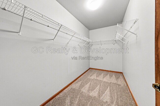 Building Photo - 203 Springbrook Trail S
