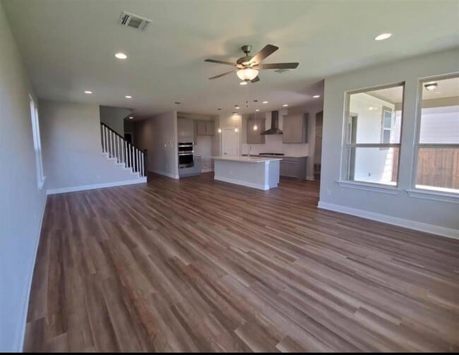 Building Photo - 169 Cascata Way