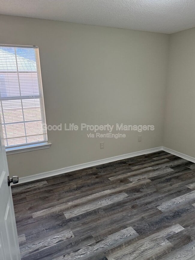 Building Photo - 9980 Bowman Ave